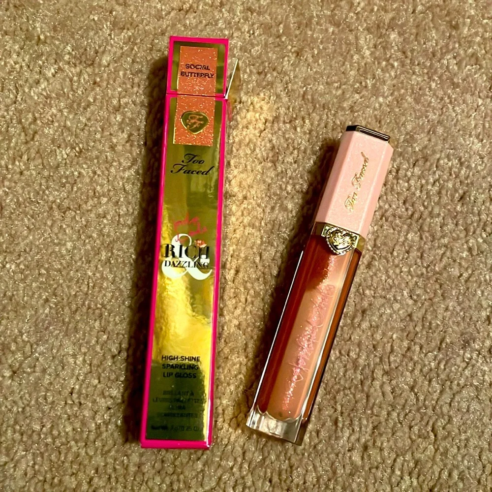TOO FACED sparkling lip gloss - Picture 1 of 2